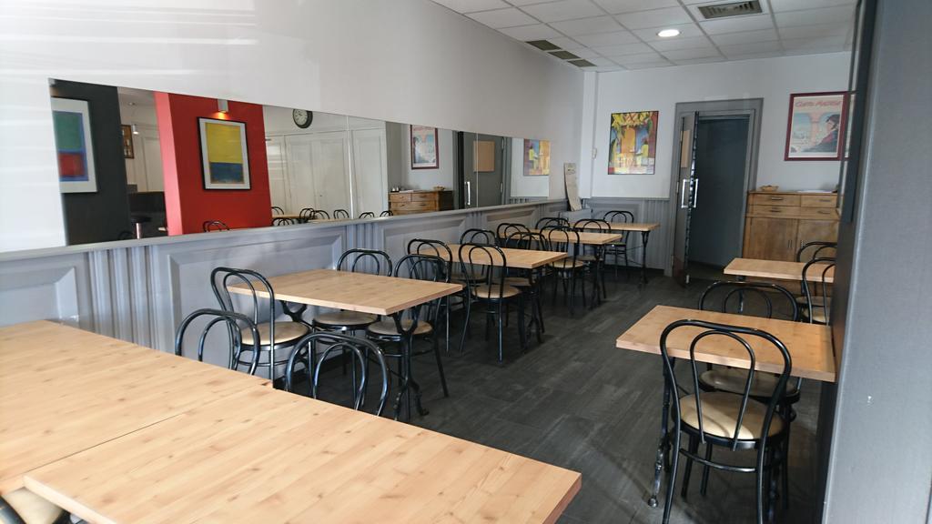 法兰西酒店 Objat 外观 照片